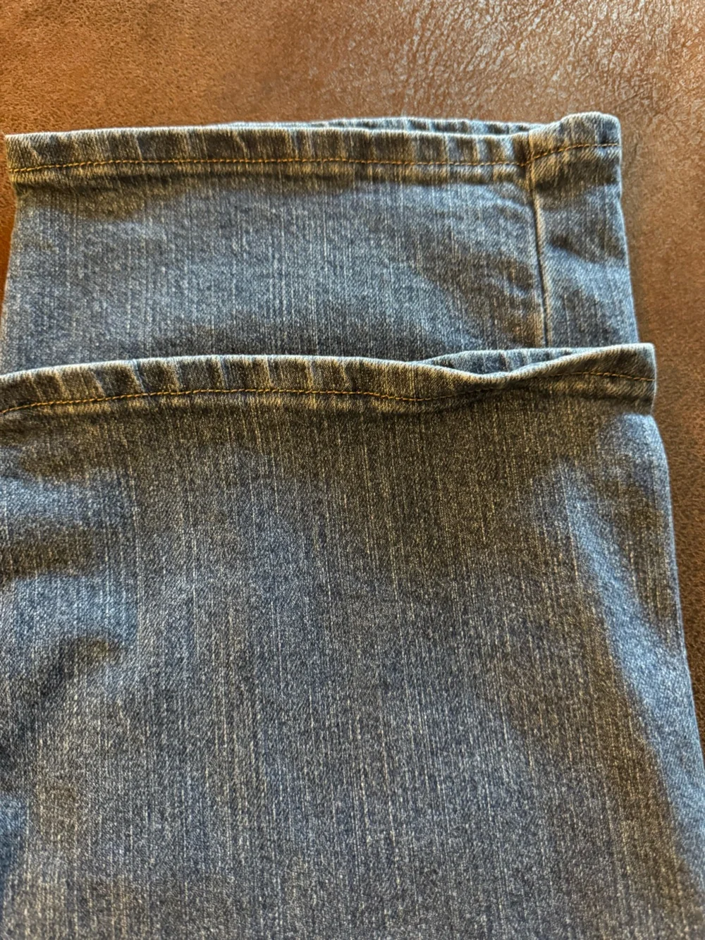 Men’s Wrangler Stretch Waist Straight Leg Denim Jeans Sz 40 x 34 Like New!